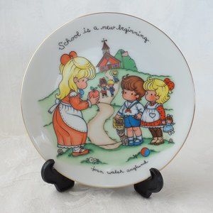 1986 Avon 22K Gold Trimmed Vintage Plate